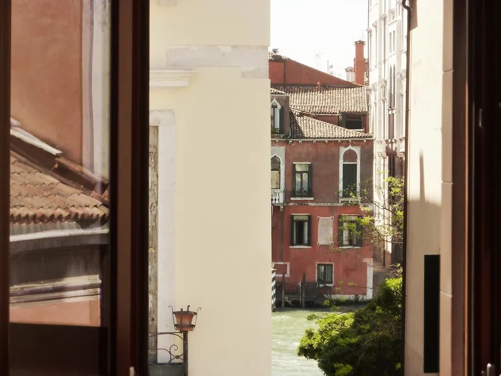 Ca' D'Oro Suite Apartment